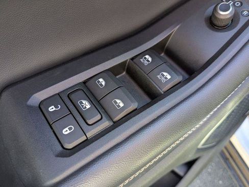 Certified 2021 Jeep Grand Cherokee L Limited AWD/4WD image 11
