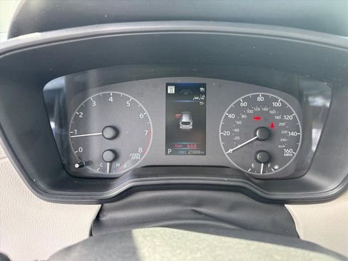 Used 2024 Toyota Corolla Cross L FWD image 7