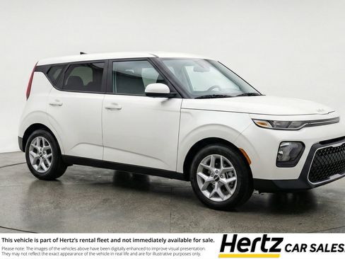 Used 2025 Kia Soul LX w/ LX Technology Package FWD image 1