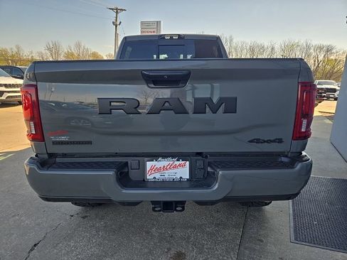 New 2026 RAM 2500 Big Horn AWD/4WD image 9