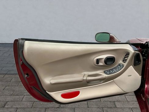 Used 2003 Chevrolet Corvette Convertible 2D w/ Preferred Equipment Group1 image 10