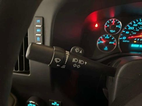 Used 2024 GMC Savana 2500 w/ Driver Convenience Package image 30