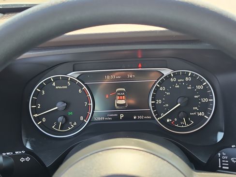 Used 2023 Nissan Rogue S FWD image 30