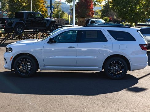New 2025 Dodge Durango R/T w/ Blacktop Package image 11