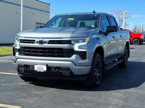 Used 2023 Chevrolet Silverado 1500 RST w/ Z71 Off-Road Package image 2