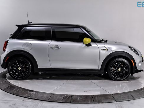 Used 2021 MINI Cooper SE w/ 8.8" Touchscreen Nav Package image 7