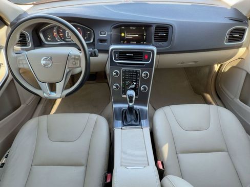 Used 2015 Volvo S60 T5 Premier image 12