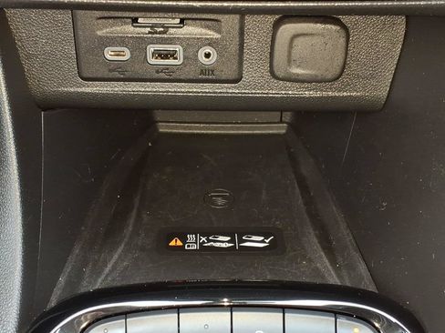 Used 2023 Buick Encore GX Essence w/ Advanced Technology Package FWD image 18