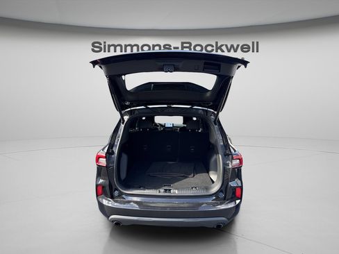 Used 2023 Ford Escape ST-Line image 22