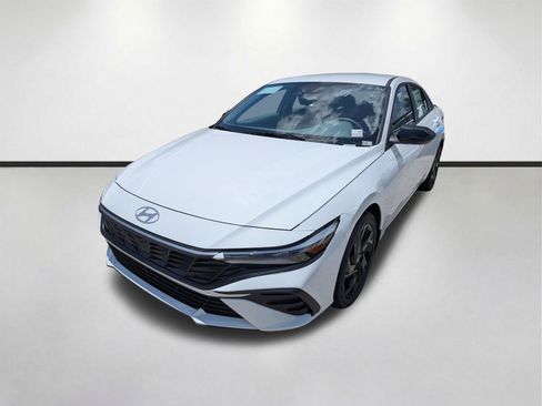 New 2026 Hyundai Elantra SE FWD image 6