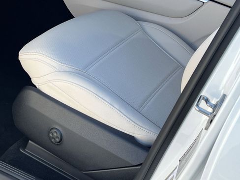 New 2026 Mercedes-Benz GLC 300 4MATIC image 19