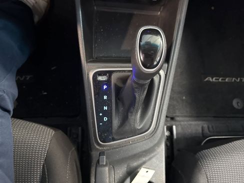 Used 2019 Hyundai Accent SE image 25