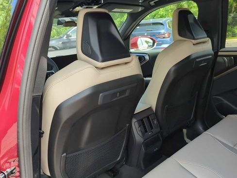 Used 2025 BMW X3 xDrive30i w/ Premium Package image 18