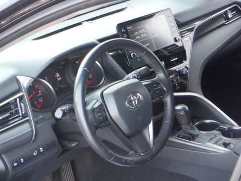 Used 2021 Toyota Camry XSE FWD image 13