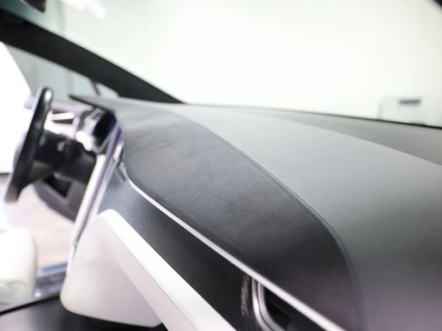 Used 2016 Tesla Model X Performance image 34