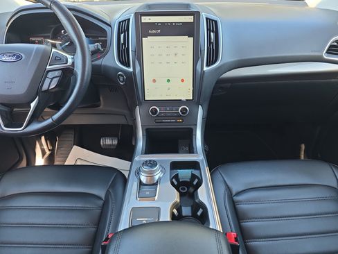 Used 2024 Ford Edge SEL image 13