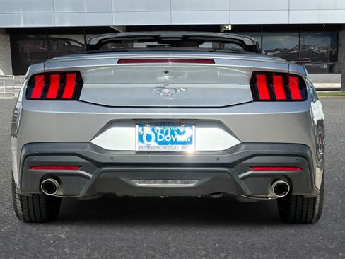 Used 2025 Ford Mustang Premium RWD image 8