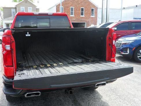 Used 2023 Chevrolet Silverado 1500 LT Trail Boss w/ Convenience Package II AWD/4WD image 10