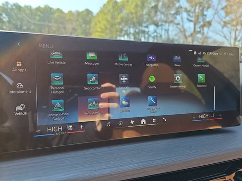 New 2026 BMW 330i Sedan w/ Premium Package image 24