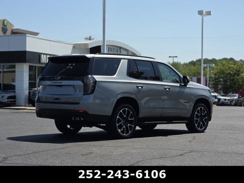 Used 2025 Chevrolet Tahoe RST w/ Advanced Technology Package AWD/4WD image 7