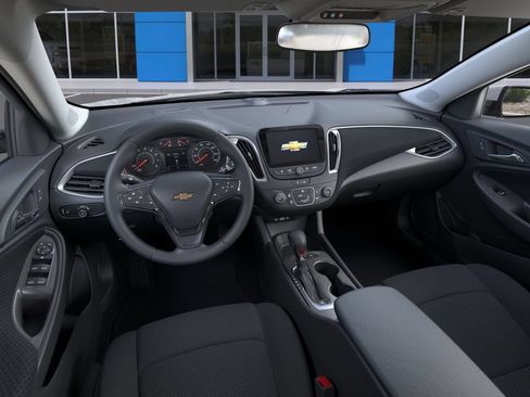 New 2025 Chevrolet Malibu RS FWD image 15