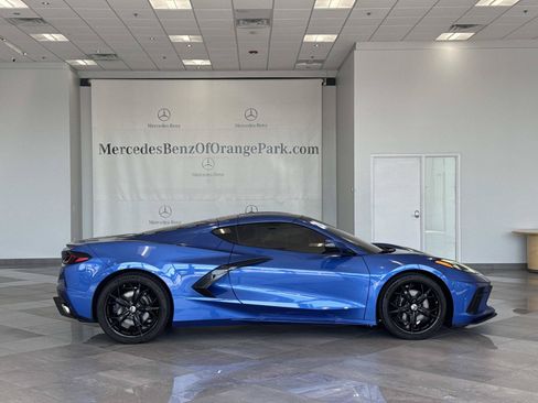 Used 2020 Chevrolet Corvette Stingray Coupe w/ 1LT RWD image 3