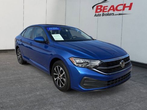 Used 2024 Volkswagen Jetta S image 1