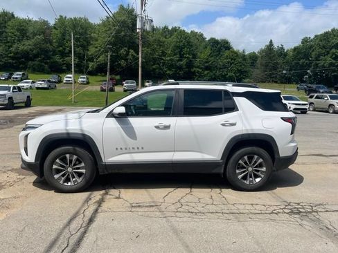 Used 2025 Chevrolet Equinox LT w/ Convenience Package II AWD/4WD image 9