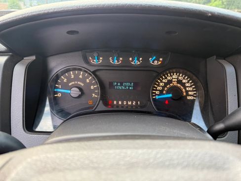 Used 2014 Ford F150 STX w/ Equipment Group 201A Mid AWD/4WD image 9
