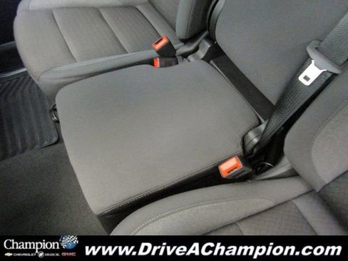 Certified 2024 Chevrolet Silverado 1500 LT image 37