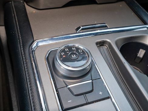 Used 2020 Ford Expedition XLT w/ Equipment Group 202A image 13