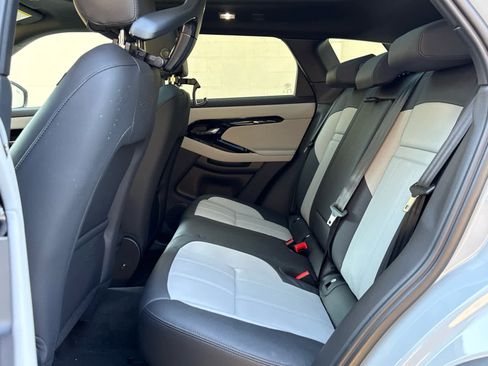 New 2026 Land Rover Range Rover Evoque Dynamic SE AWD/4WD image 15