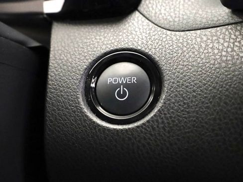 Certified 2025 Toyota Camry SE w/ Convenience Package image 23