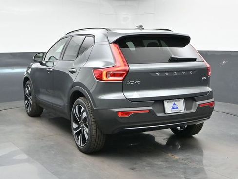 New 2026 Volvo XC40 B5 Plus w/ Climate Package AWD/4WD image 8