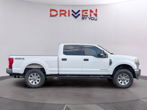 Used 2018 Ford F250 XLT AWD/4WD image 6