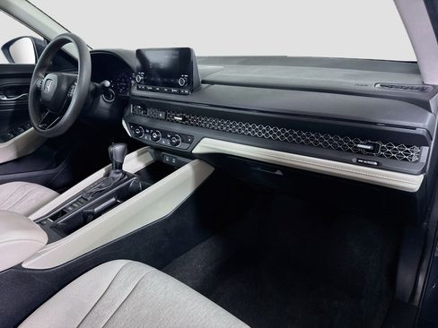 Used 2023 Honda Accord EX image 30