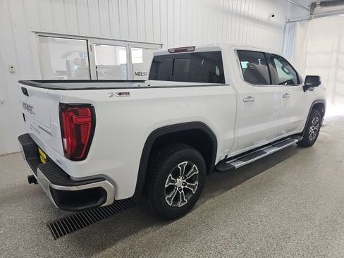 New 2026 GMC Sierra 1500 SLT w/ SLT Convenience Package image 6