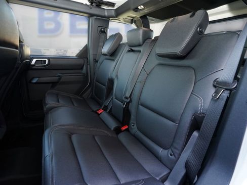 New 2026 Ford Bronco Badlands AWD/4WD image 19