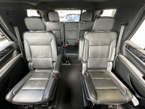 Used 2023 GMC Yukon Denali AWD/4WD image 40