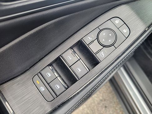 Certified 2023 Nissan Rogue SV w/ SV Premium B Package image 10