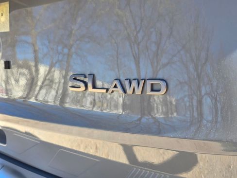 Used 2025 Nissan Rogue SL image 6