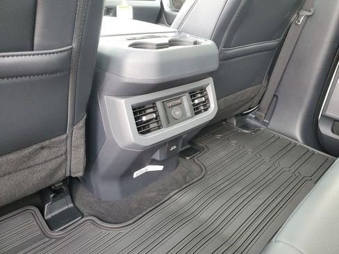 New 2026 Ford F350 Lariat w/ Lariat Ultimate Package AWD/4WD image 12