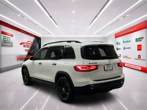 Used 2020 Mercedes-Benz GLB 250 4MATIC w/ Premium Package image 6