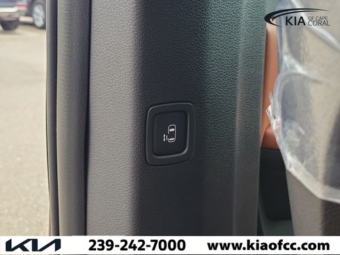 New 2026 Kia Carnival EX FWD image 20