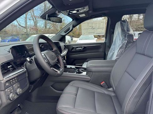 New 2026 Chevrolet Suburban RST image 13