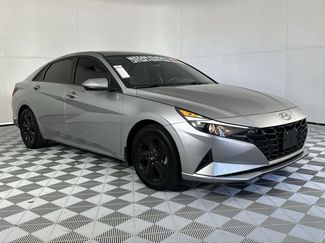 Used 2022 Hyundai Elantra SEL FWD video 2