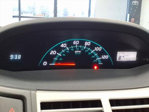 Used 2007 Toyota Yaris 2-Door Hatchback image 19