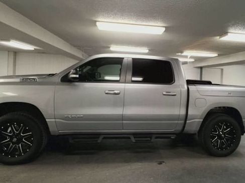 Used 2020 RAM 1500 Big Horn AWD/4WD image 5
