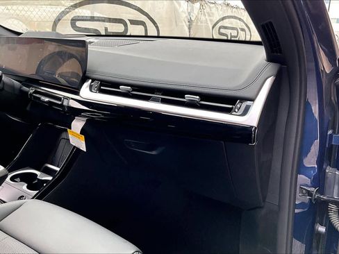 Used 2025 BMW X1 xDrive28i image 18