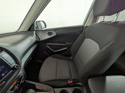 Used 2023 Kia Soul LX w/ Option Group 015 image 28
